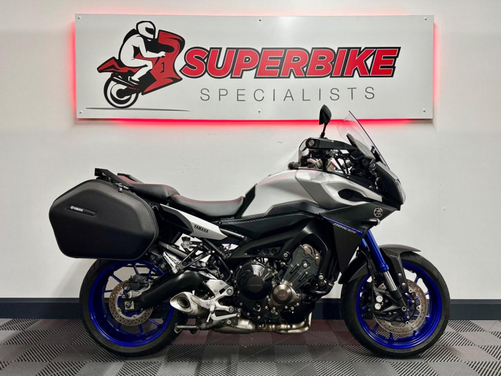YAMAHA Tracer 900