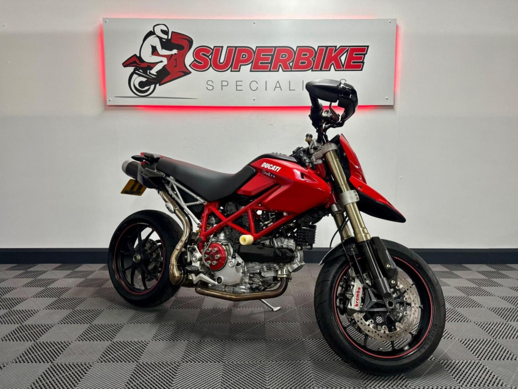 DUCATI Hypermotard
