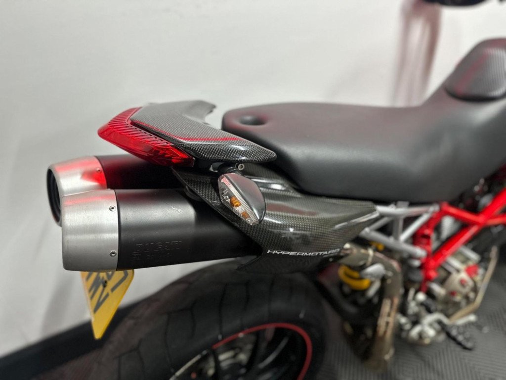 DUCATI Hypermotard