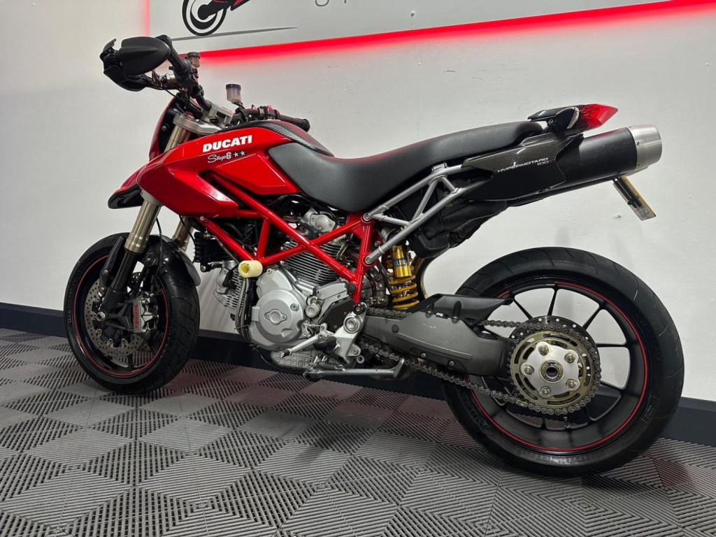 DUCATI Hypermotard