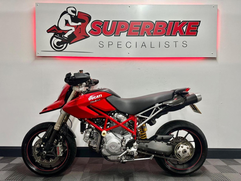 DUCATI Hypermotard