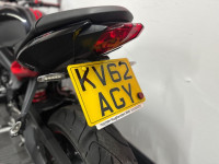 TRIUMPH STREET TRIPLE 675