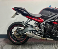 TRIUMPH STREET TRIPLE 675