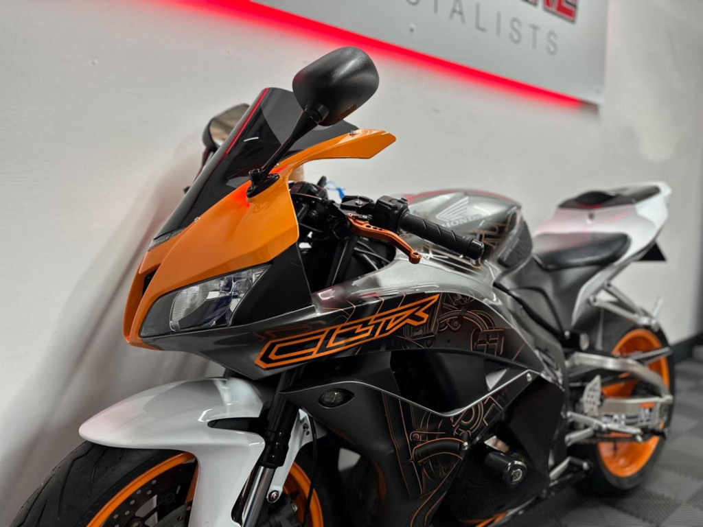 HONDA CBR600RR