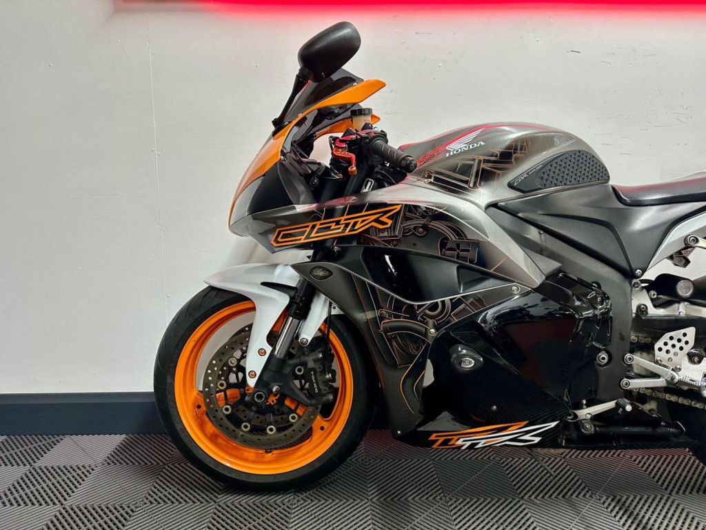 HONDA CBR600RR