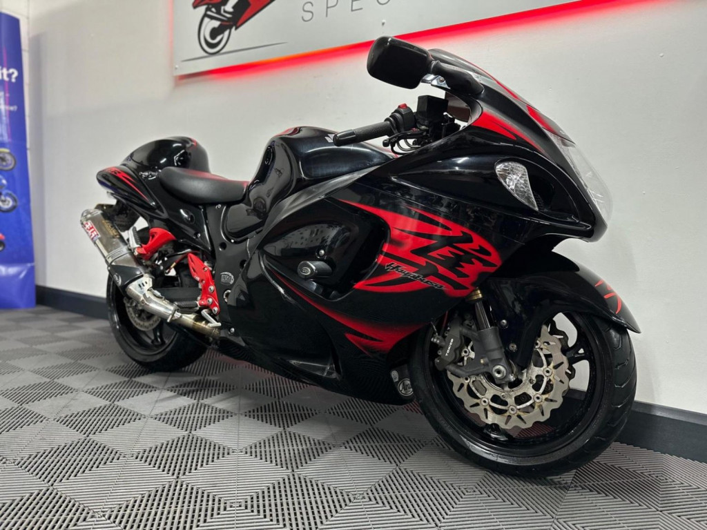 SUZUKI GSX1300R Hayabusa