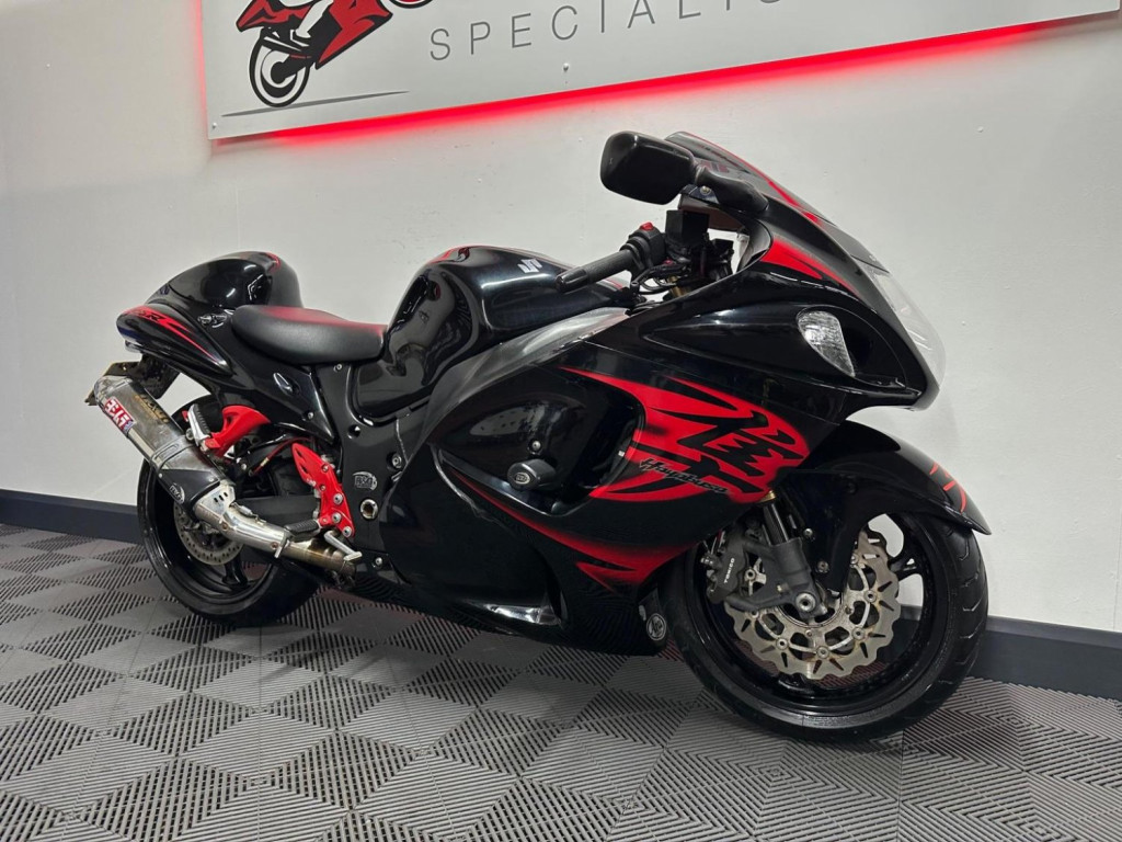 SUZUKI GSX1300R Hayabusa