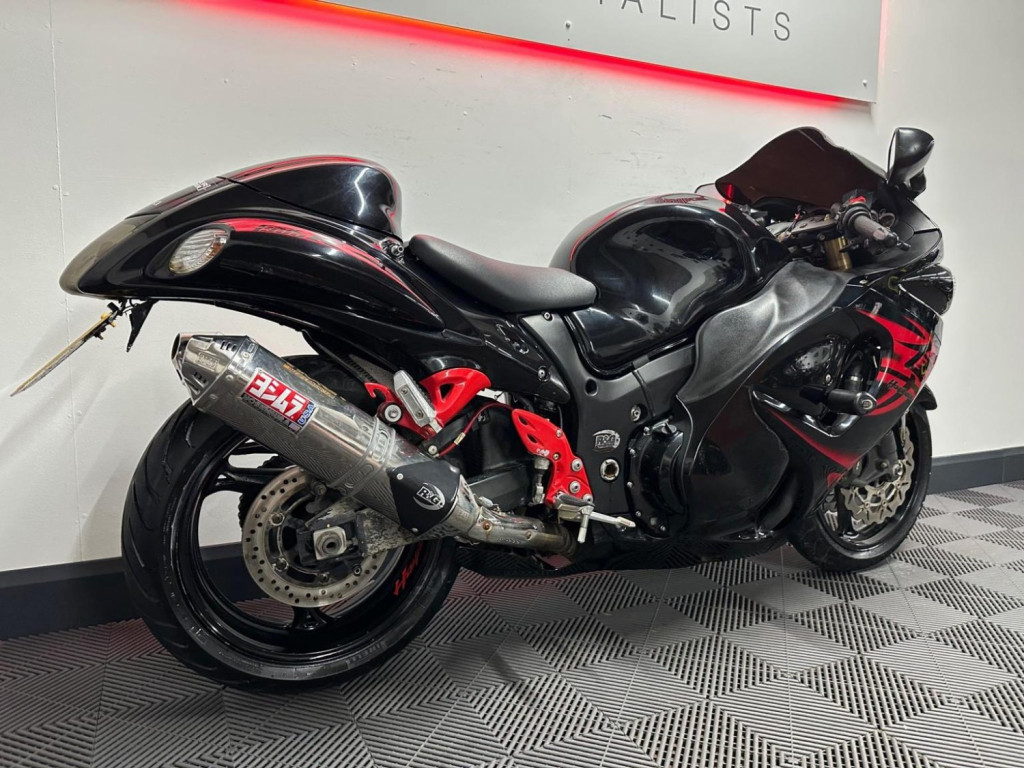 SUZUKI GSX1300R Hayabusa