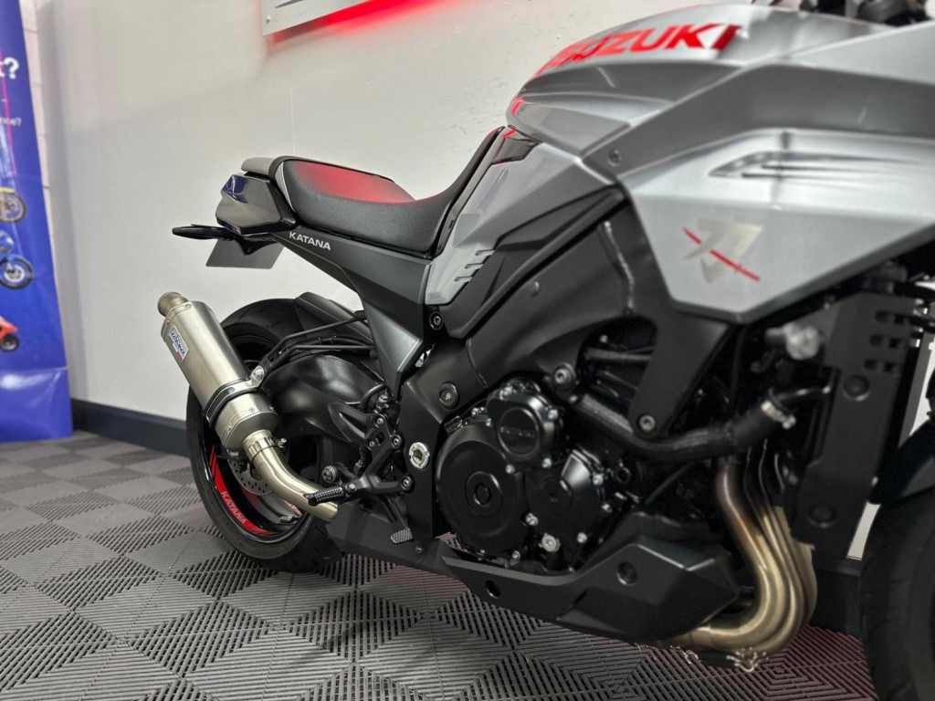 SUZUKI Katana 1000