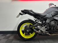 YAMAHA MT-10