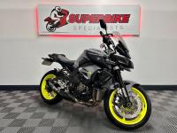 YAMAHA MT-10