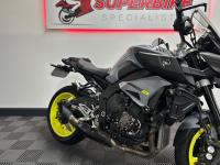 YAMAHA MT-10