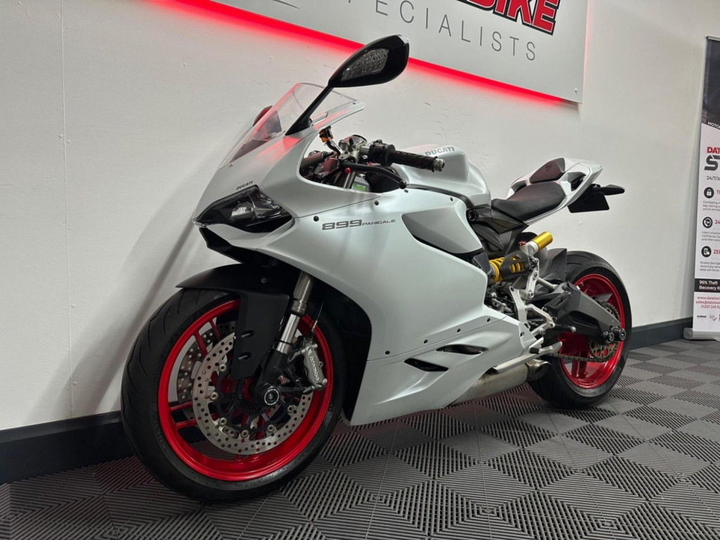 DUCATI 899 Panigale