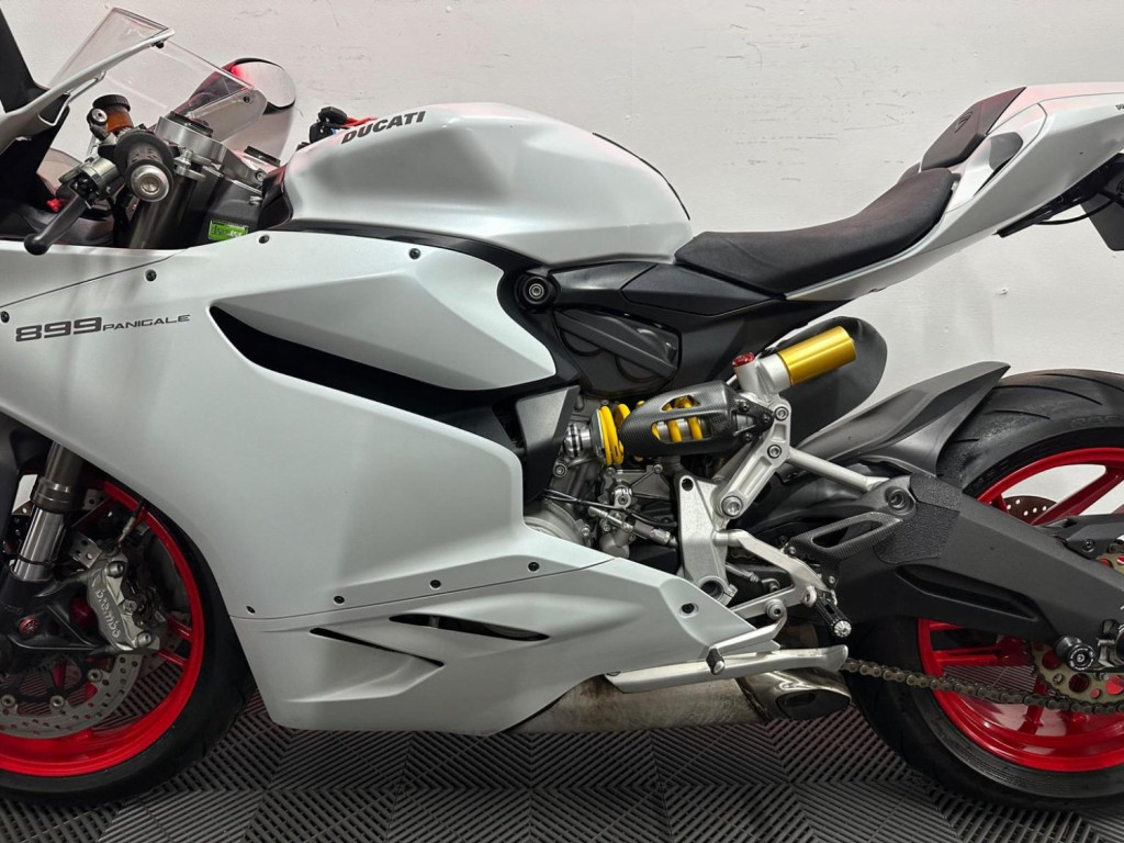 DUCATI 899 Panigale