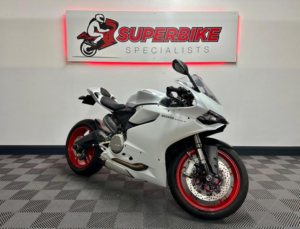 DUCATI 899 Panigale