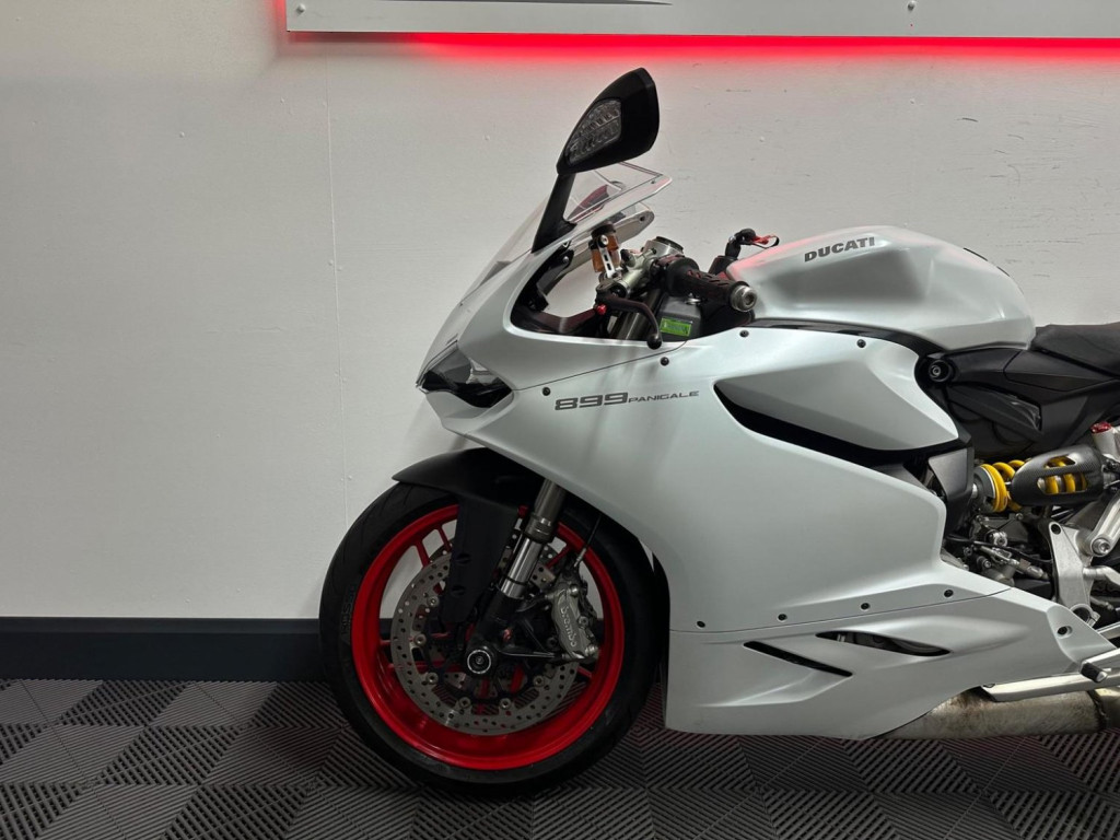 DUCATI 899 Panigale