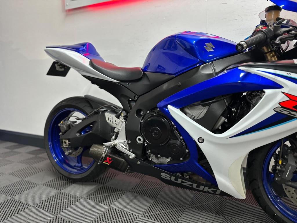 SUZUKI GSXR600
