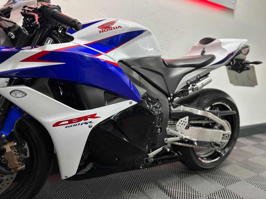 HONDA CBR600RR