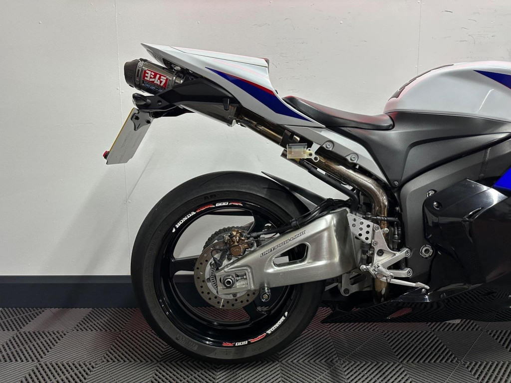 HONDA CBR600RR
