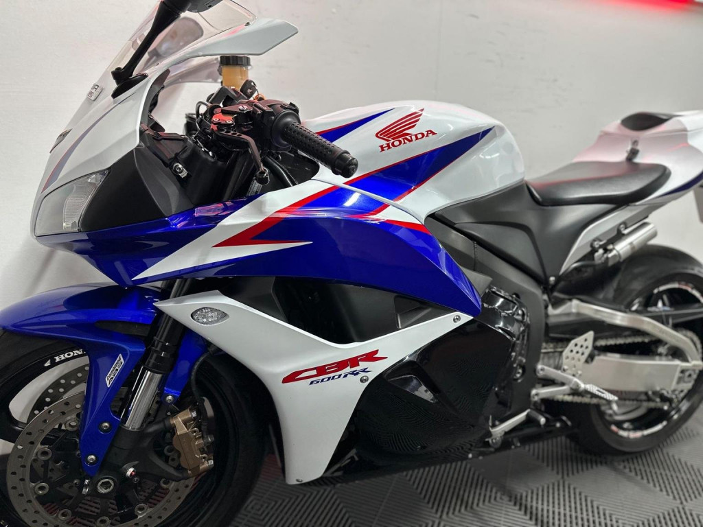 HONDA CBR600RR