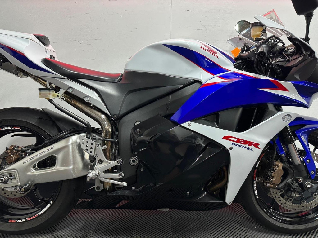 HONDA CBR600RR