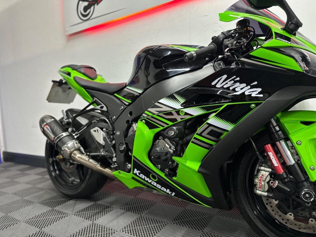 KAWASAKI NINJA ZX-10R