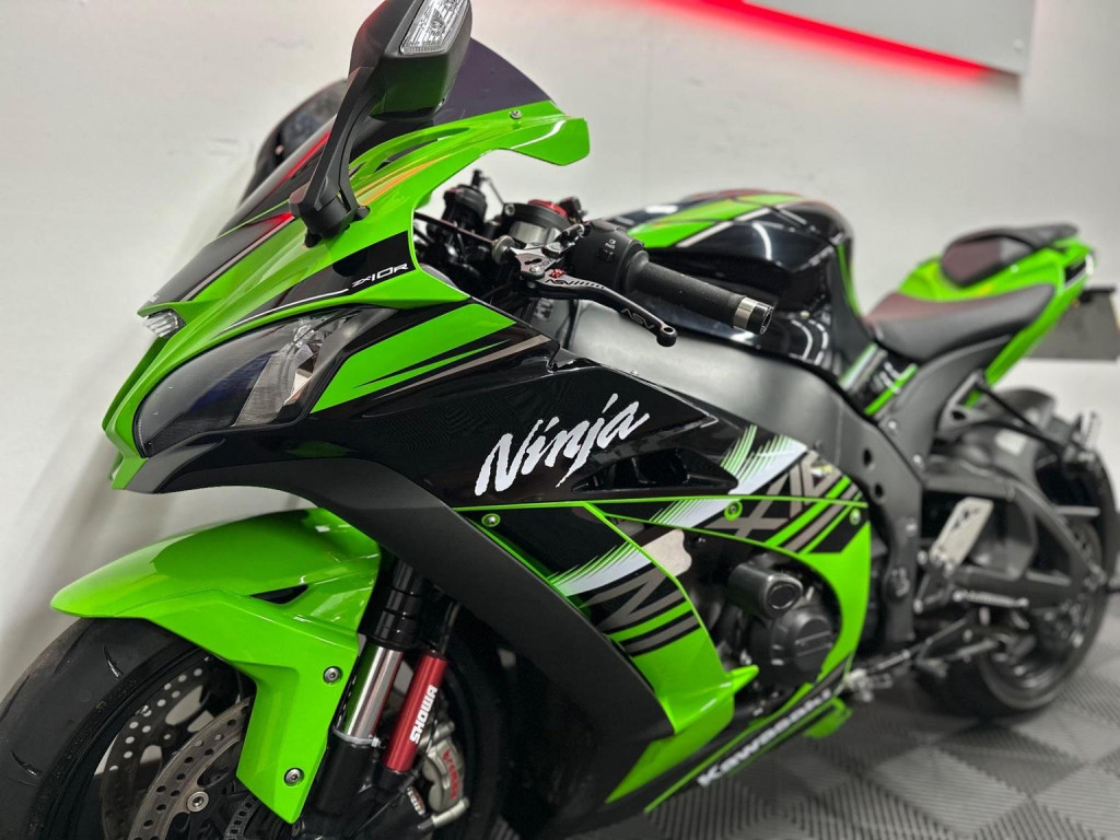 KAWASAKI NINJA ZX-10R