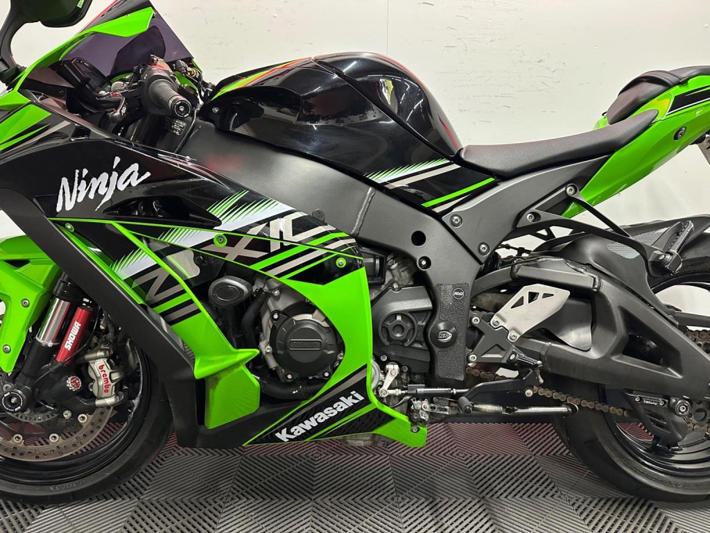 KAWASAKI NINJA ZX-10R