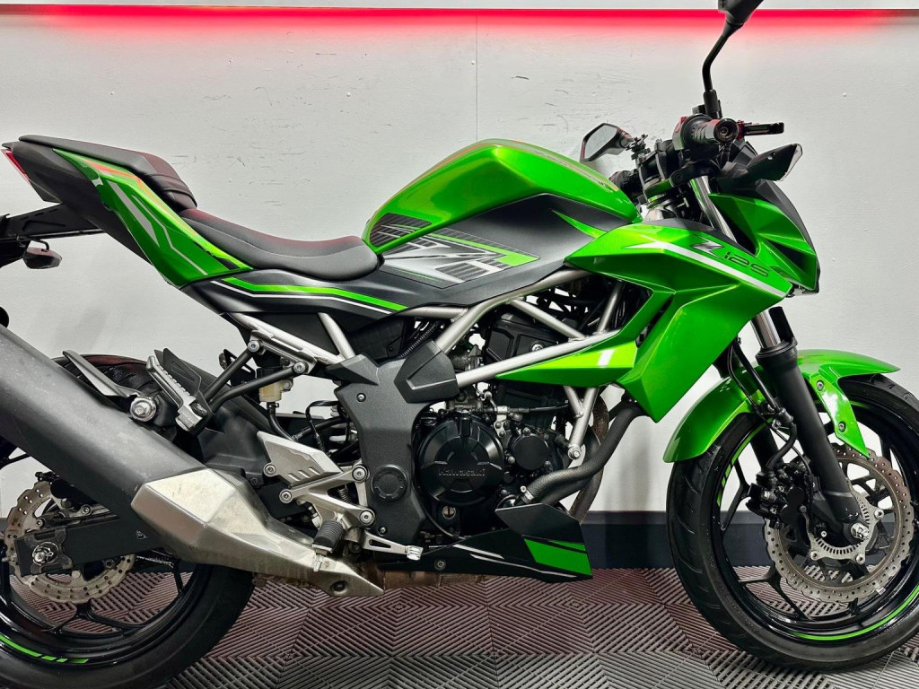 KAWASAKI Z125