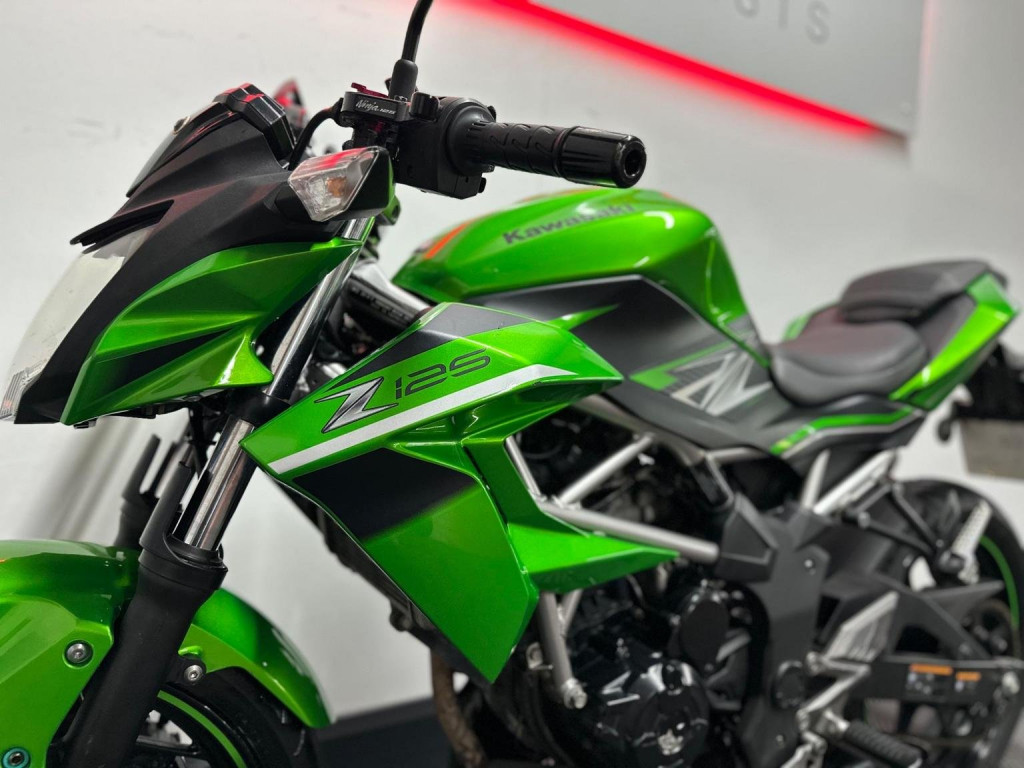 KAWASAKI Z125