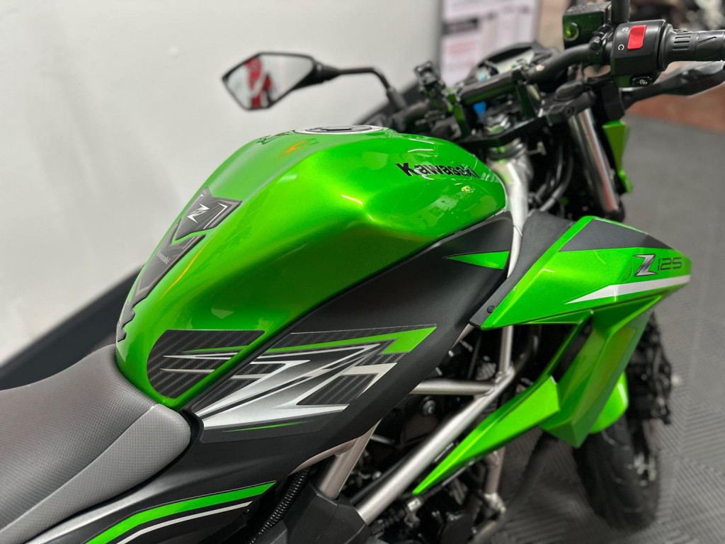 KAWASAKI Z125