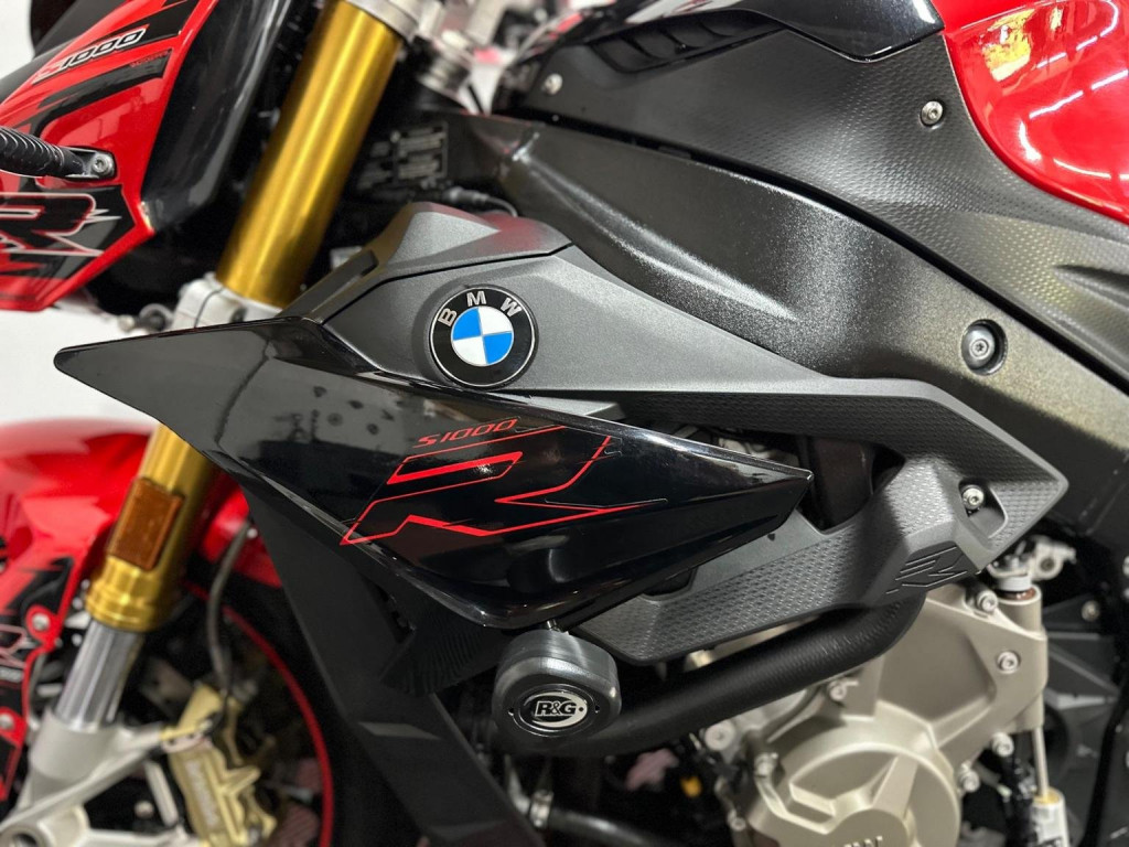 BMW S1000R