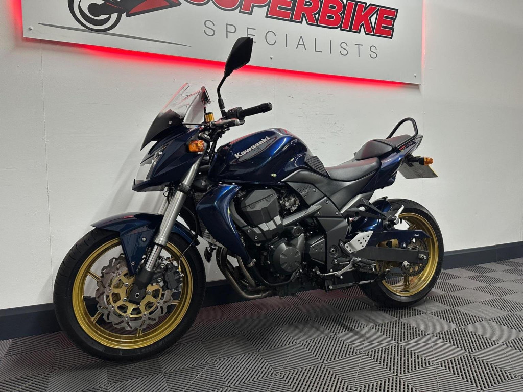 KAWASAKI Z750