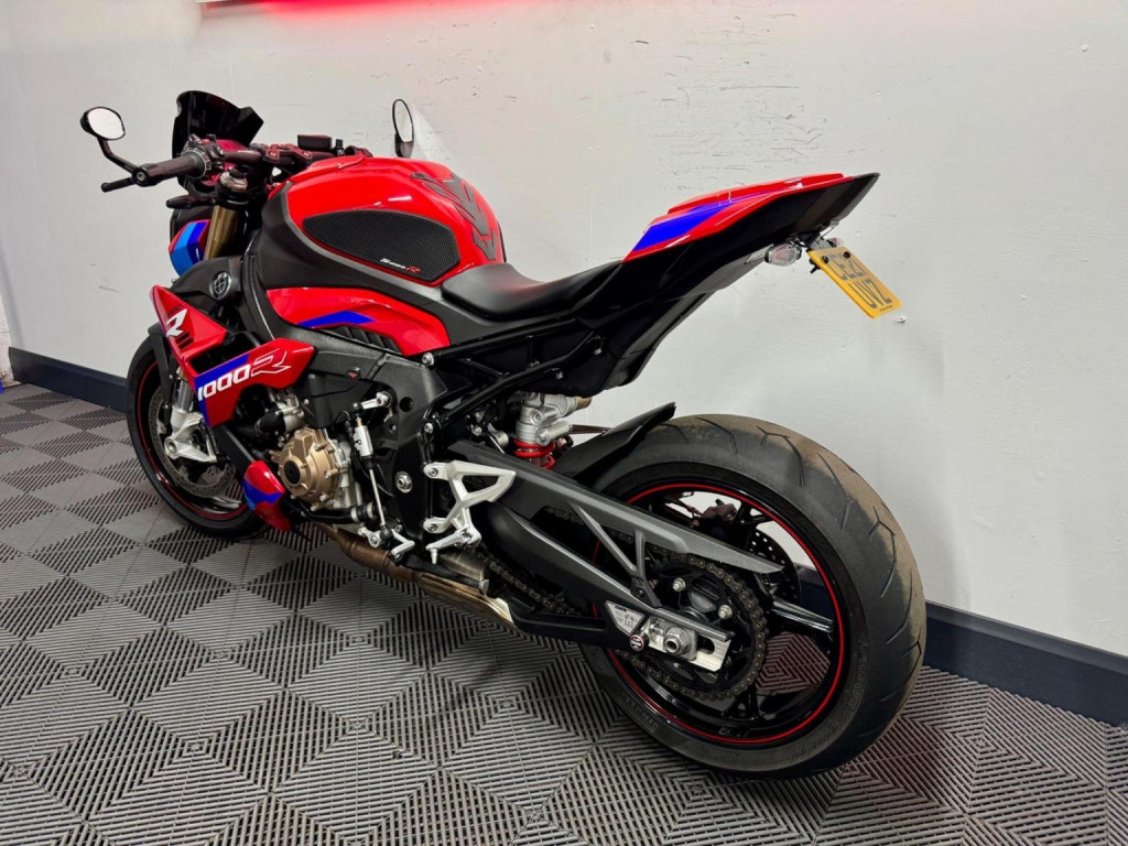 BMW S1000R