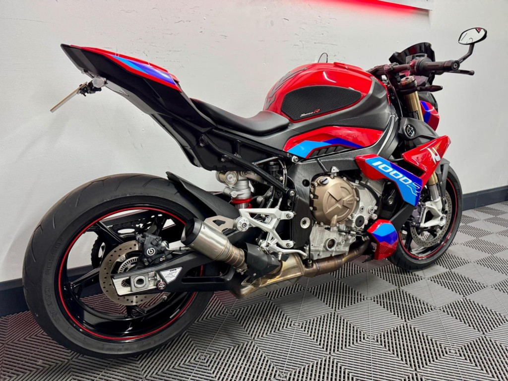 BMW S1000R
