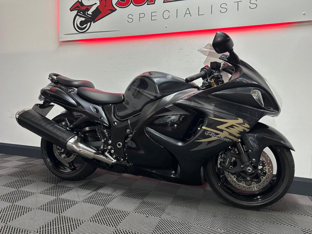 SUZUKI GSX1300R Hayabusa