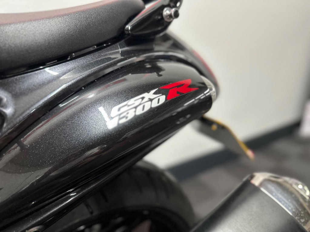 SUZUKI GSX1300R Hayabusa