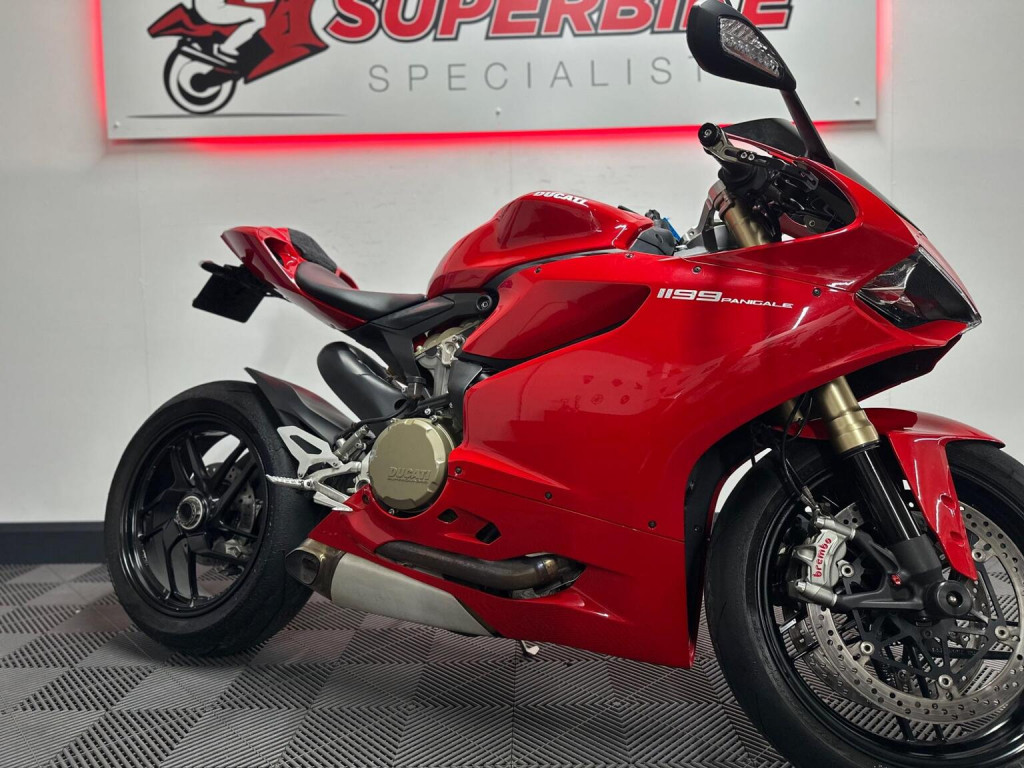DUCATI 1199 Panigale