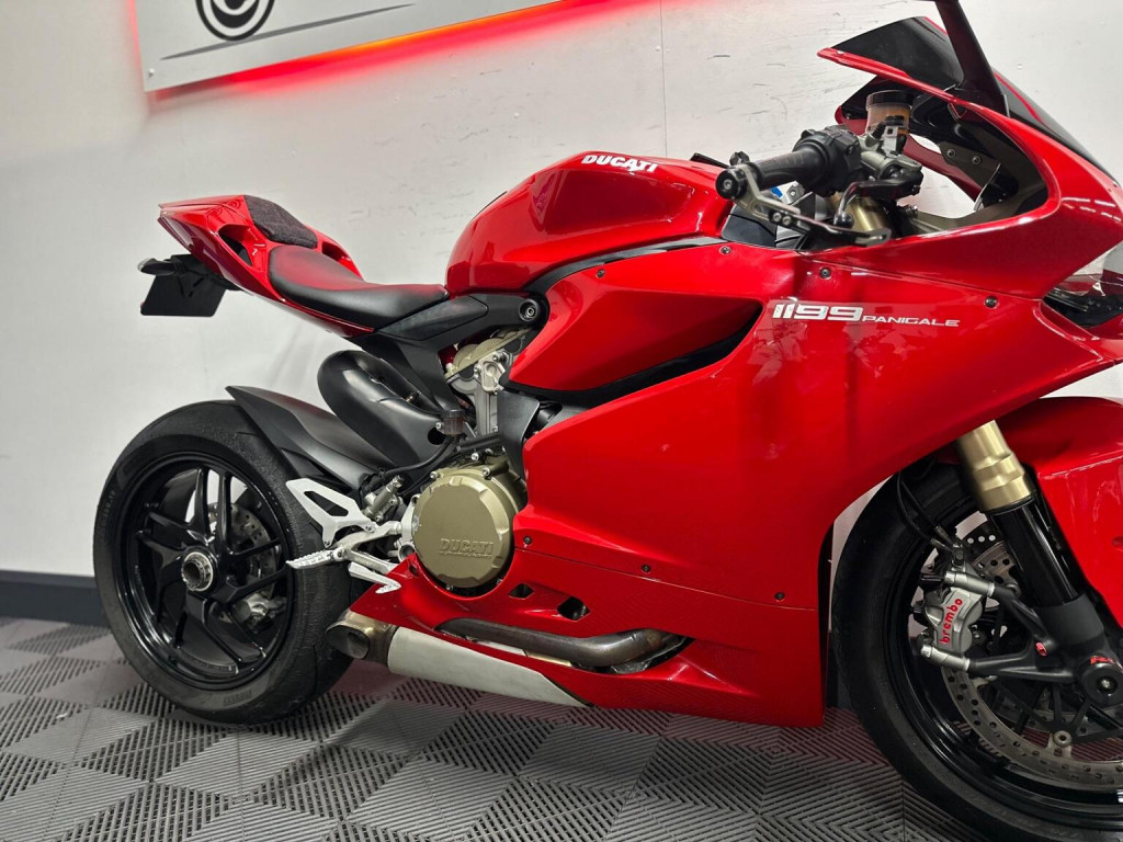 DUCATI 1199 Panigale