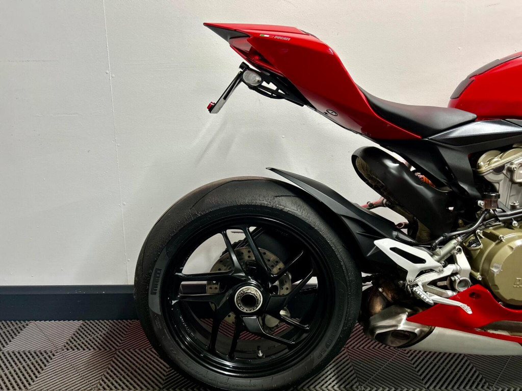 DUCATI 1199 Panigale