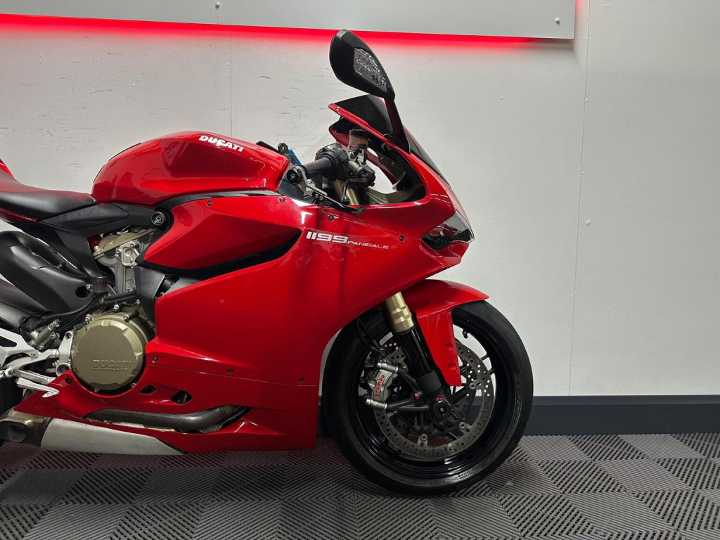 DUCATI 1199 Panigale