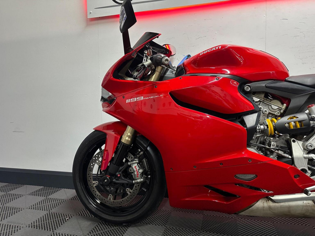DUCATI 1199 Panigale