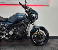 YAMAHA XSR900