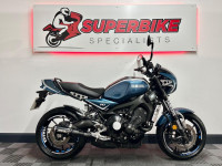 YAMAHA XSR900