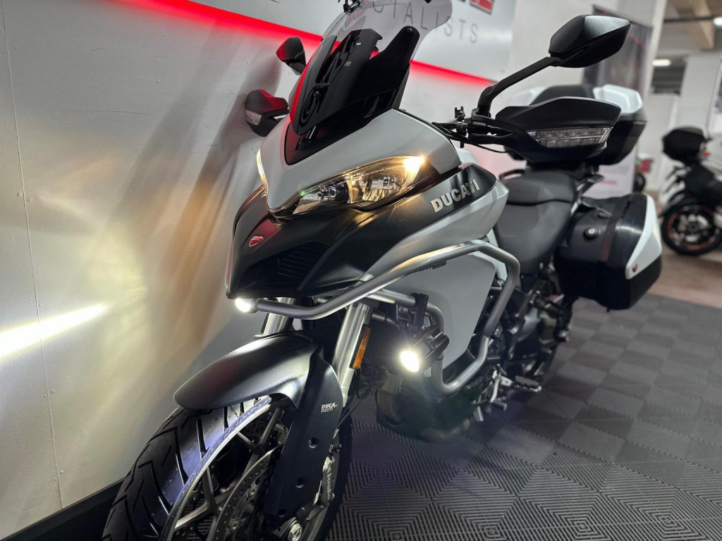 DUCATI MULTISTRADA 950