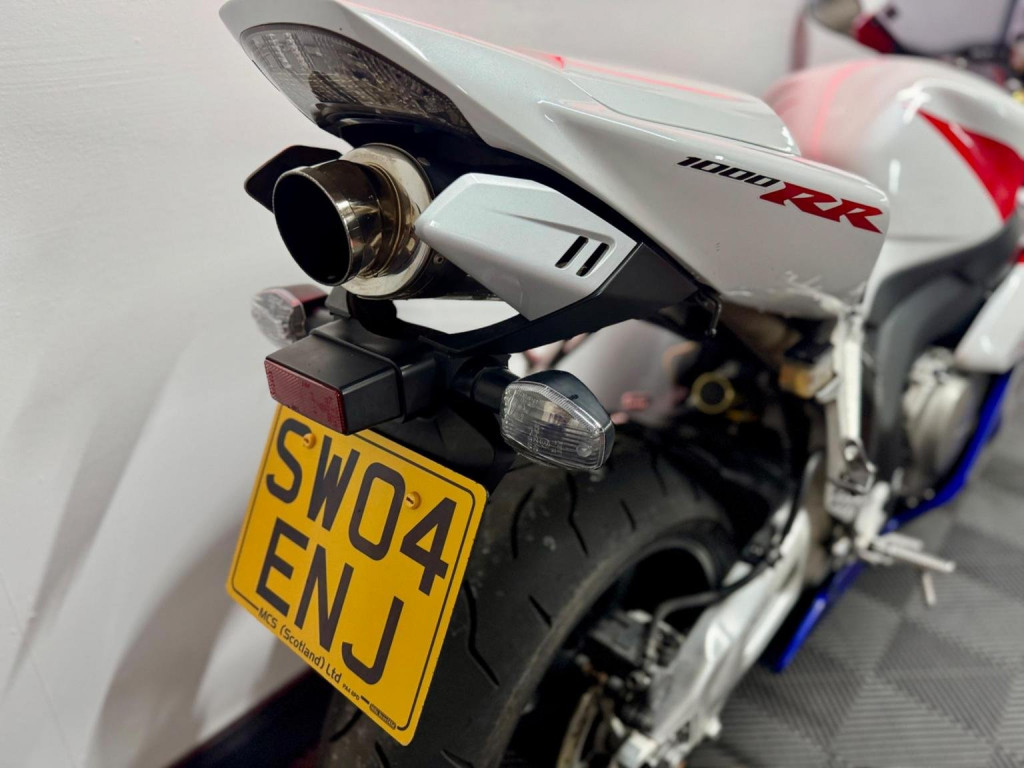HONDA CBR1000RR Fireblade