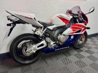 HONDA CBR1000RR Fireblade