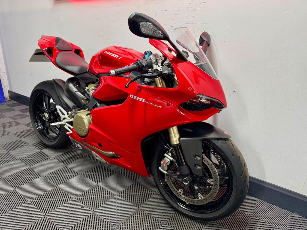 DUCATI 1199 Panigale