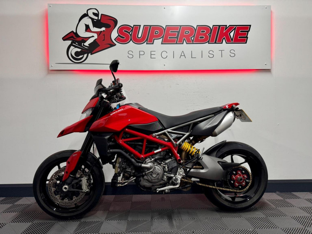 DUCATI Hypermotard