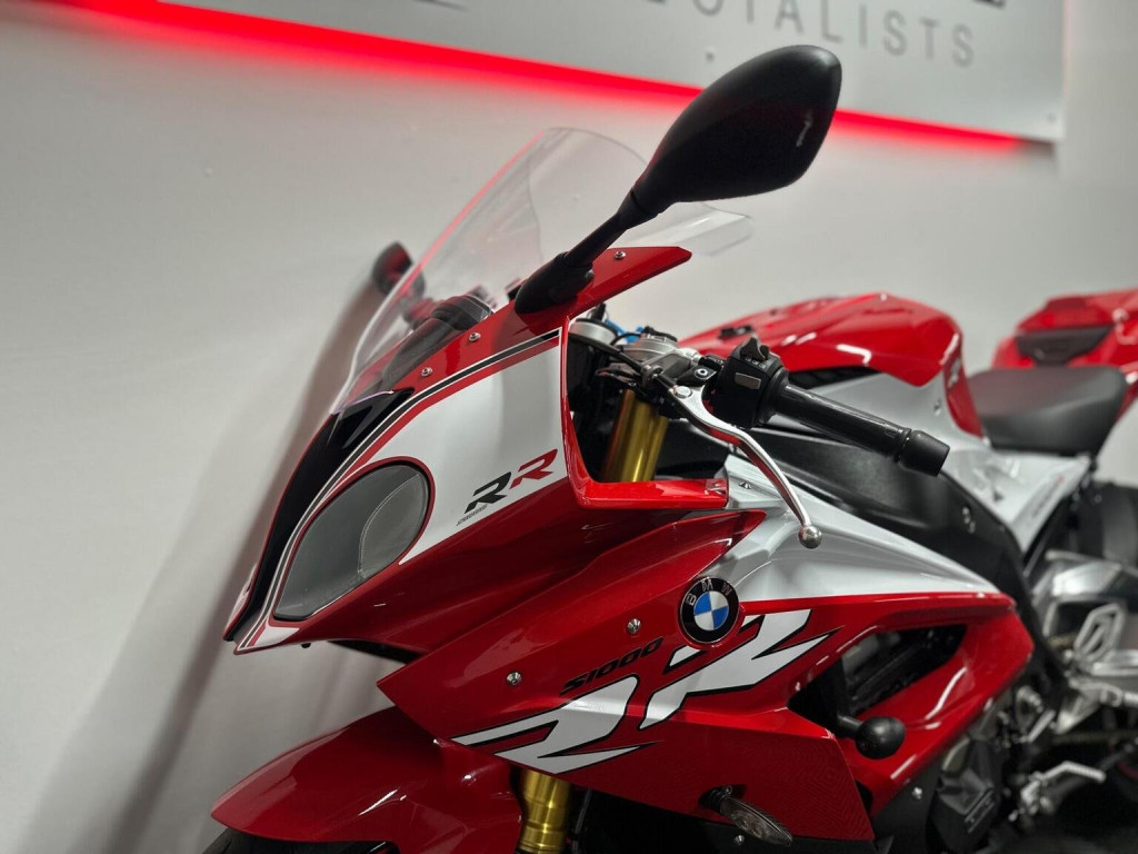 BMW S1000RR